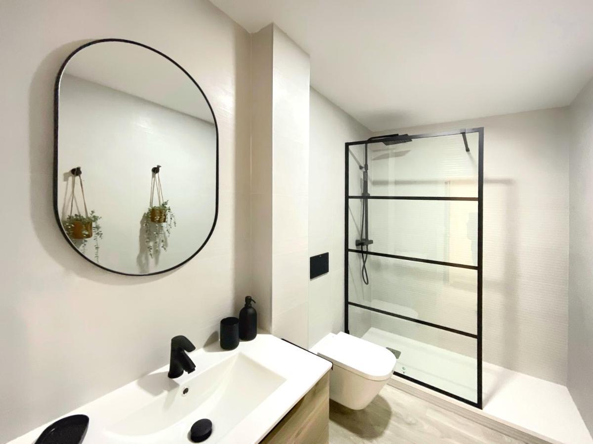 Cs6 Kaleria Suites Almería Exteriör bild