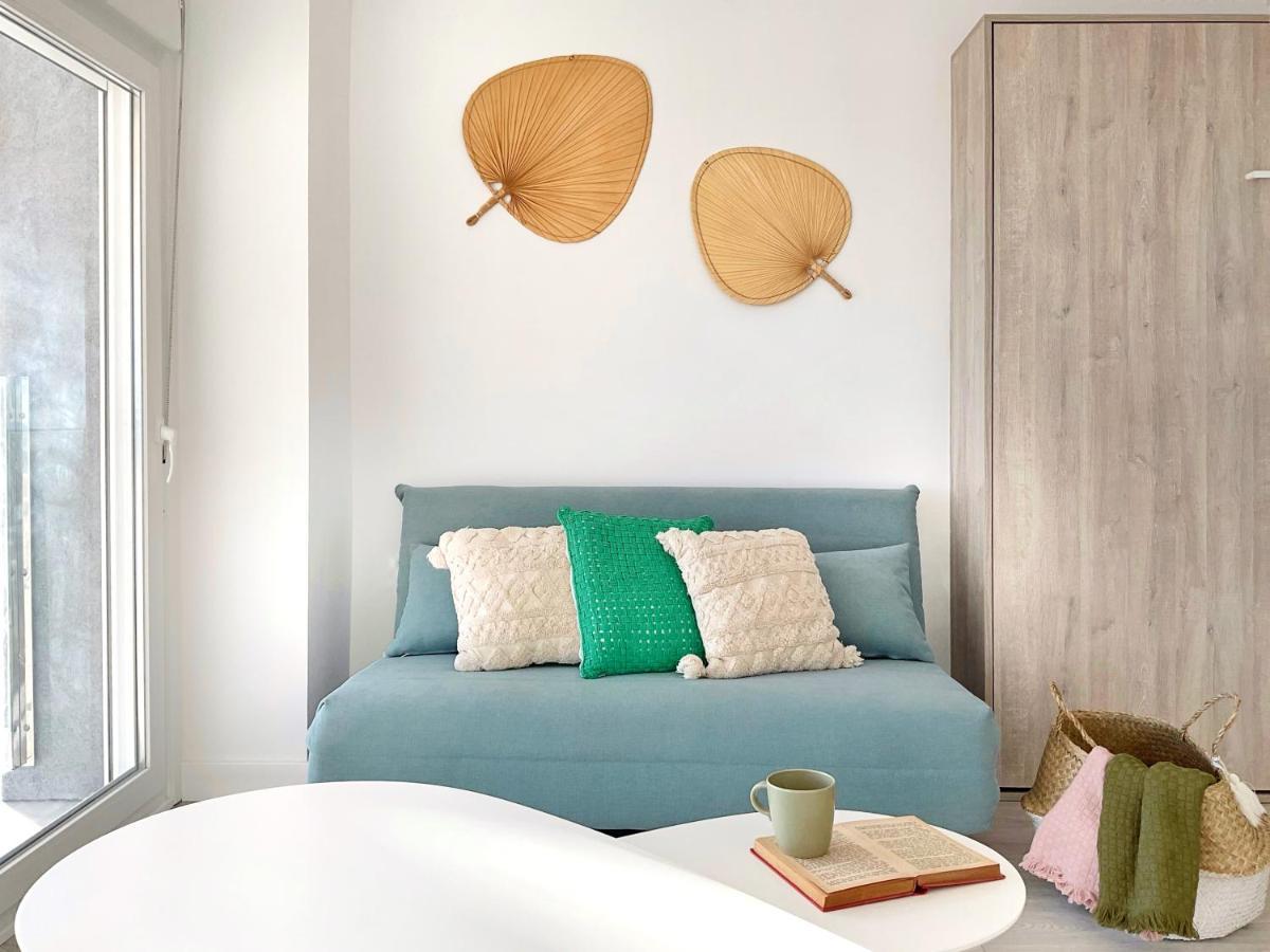 Cs6 Kaleria Suites Almería Exteriör bild