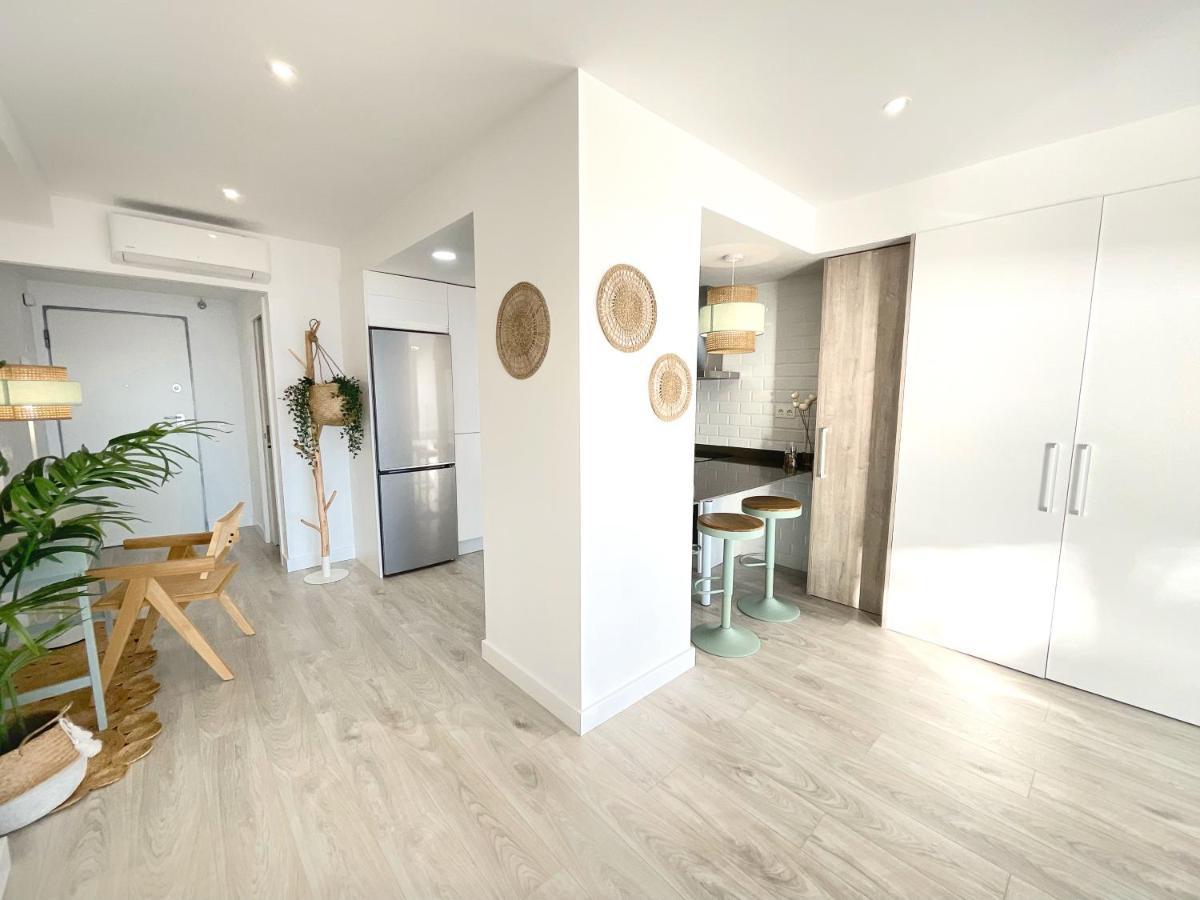 Cs6 Kaleria Suites Almería Exteriör bild