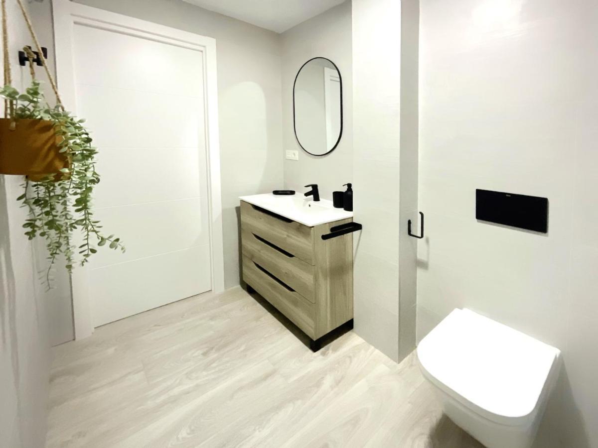 Cs6 Kaleria Suites Almería Exteriör bild